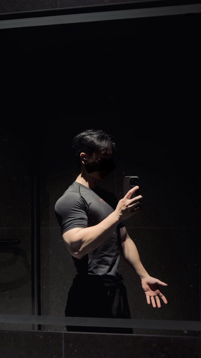 leopolddd7's tweet photo. 劳资迟早操死你们这些在推上发扔子的 https://t.co/l2B5LSrHJn