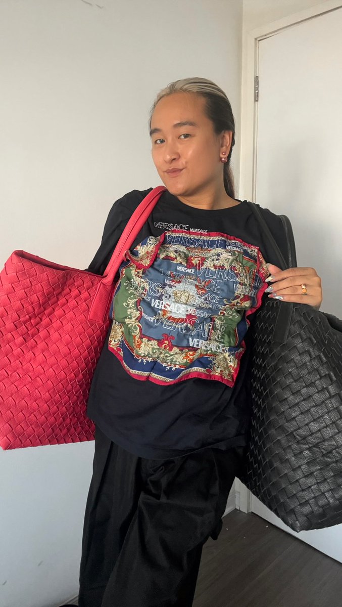 ShermanGratfl's tweet photo. Thank you @bisonleathershop08tp for my new babies: Black Panther &amp; Pinkie 🩷🖤 Can’t wait to spends a lot of long weekend getaway with them babies ✈️🇻🇳 https://t.co/UScwv7i43n
