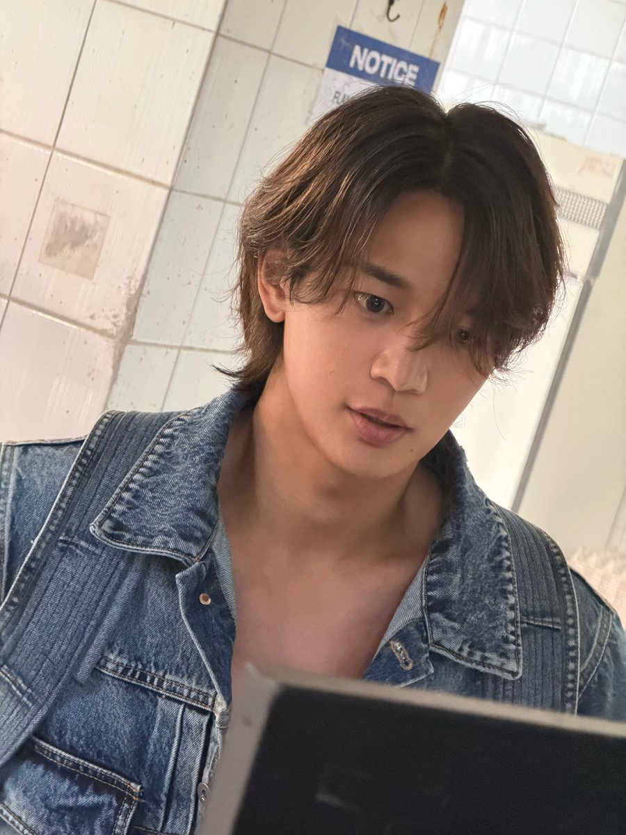 SHINee's tweet photo. 빤.

#MINHO #민호
#Makeithot #MINHO_Makeithot
#SHINee #샤이니 https://t.co/kFA547kps7