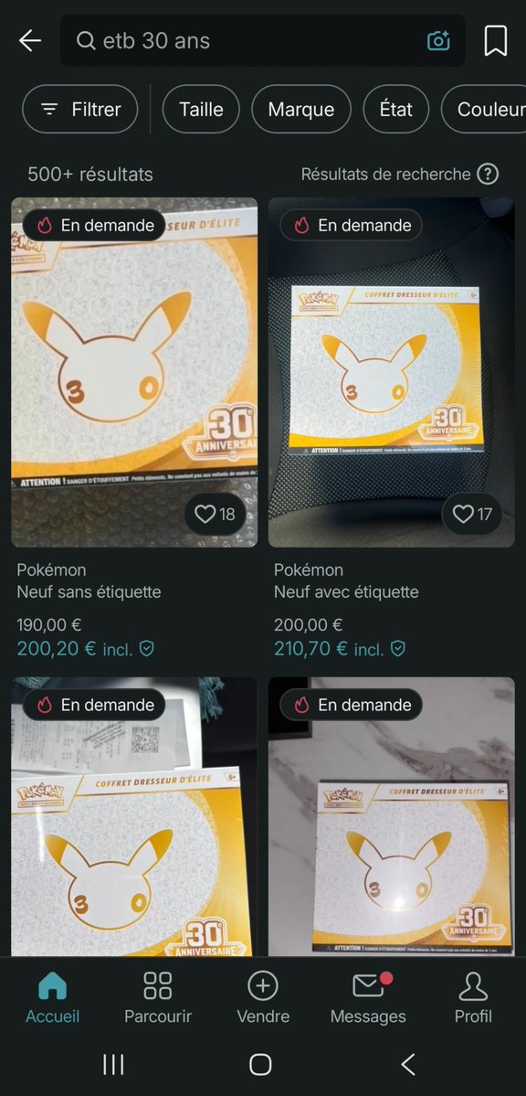 KevinKeldeo's tweet photo. Je vais devenir insultant hein mais vous savez ce que je vais dire : 

N'achetez pas à ce prix et à ces personnes ! 

Vous leur donnez raison à acheter à ces prix là et c'est aussi à cause des personnes qui achètent qu'on en arrive à des situations où les gens campent et font la queue la veille ! 

Soyez juste patient, des restocks se feront, des invitations Amazon vont arriver et d'autres mags vont recevoir en retard la série. 

Mais surtout : N'ACHETEZ PAS. 
C'est le seul conseil que je peux vous donner pour améliorer la situation actuelle démesurée.