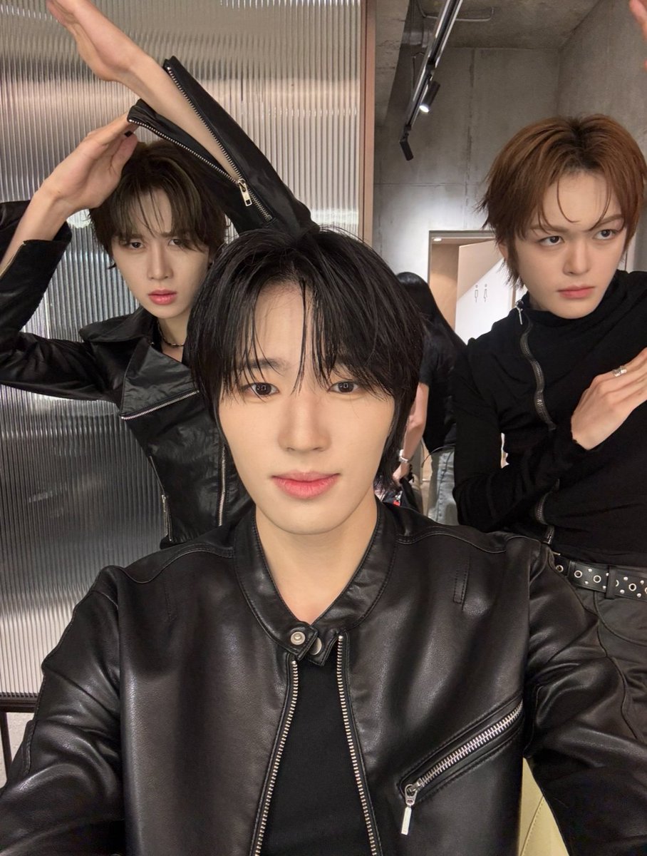 AEN_now's tweet photo. 制限時間は3分だ

#AEN #에이엔
#하루 #카이라 #하루토 https://t.co/wiCYiPPkOG