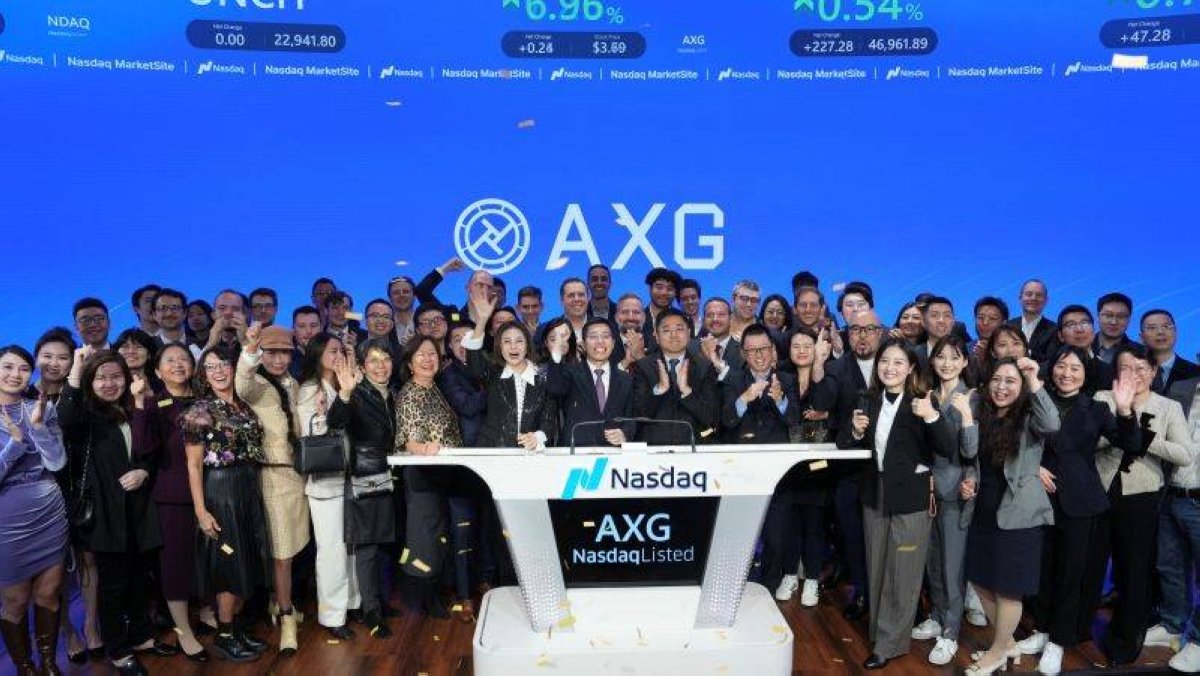 TradePulse2's tweet photo. BREAKING: SOLOWIN HOLDINGS REPORTED A $1.04 BILLION NUMBER
SOLOWIN HOLDINGS reported approximately $1.04 BILLION in stablecoin + fiat trading volume for FY2026 - up 395% YoY.
That’s one of the biggest numbers behind the $AXG digital-finance story. https://t.co/4PpOnDCAFp