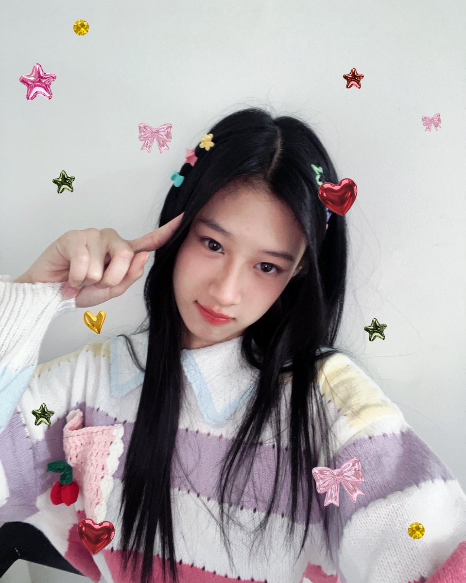 Rilly_JKT48's tweet photo. Bebeee akuu mau bilangg terimakasihhh banyakk yaa MnG aku yang sesi 4 sudahh SO yayyy senengg bangett bisaa ngobrol ngobroll dan membuat memori baruu🫶🏻🥹ohh iyaa bebe ya yang belum kebagiann masihh ada sesi 3 and 2s yauurr see uu nantii ga sabar bgt ketemu💘 https://t.co/vMEMI2fVaL
