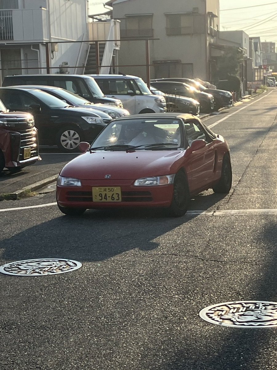 Ulv1J's tweet photo. ｺﾞﾓｯ(鍵開ける音)
ｺﾞｯﾁｬｯ(ドア開く音)
ﾝﾞﾆﾞｨｯ(ヒンジが軋む音)
ｺﾞﾁｮｯ(半ドア)
ﾝﾞﾆﾞｨｯ(ヒンジが軋む音)
ｶﾞﾍﾞｧﾝ!!(ドア閉まる音)
ﾁｯ…ﾋﾟｰ(ETC起床)
ﾄﾞｩﾋｯﾋﾋﾋﾋ(セル)
……ｽﾝ…(プラグカブり)
ｷﾞｨｯ(アクセル全開)
ﾄﾞｩﾋﾋﾋﾋﾋﾋﾋﾋﾋﾋ(ｾﾙ) https://t.co/qqksrzo6O1