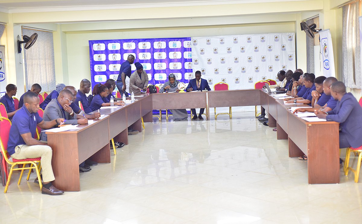 VBugerere's tweet photo. The 2nd Vice President of @OfficialFUFA Dr. Azah Taibu voted unopposed as the Uganda Women Football Association (UWFA) new Chairperson replacing Margaret Kubingi who in now the Vice chair. 
Elective AGM is underway at Buganda Royal Institute in Mengo. 
#VoBUpdates
@Jackshots24 https://t.co/qMRQfQzd0N