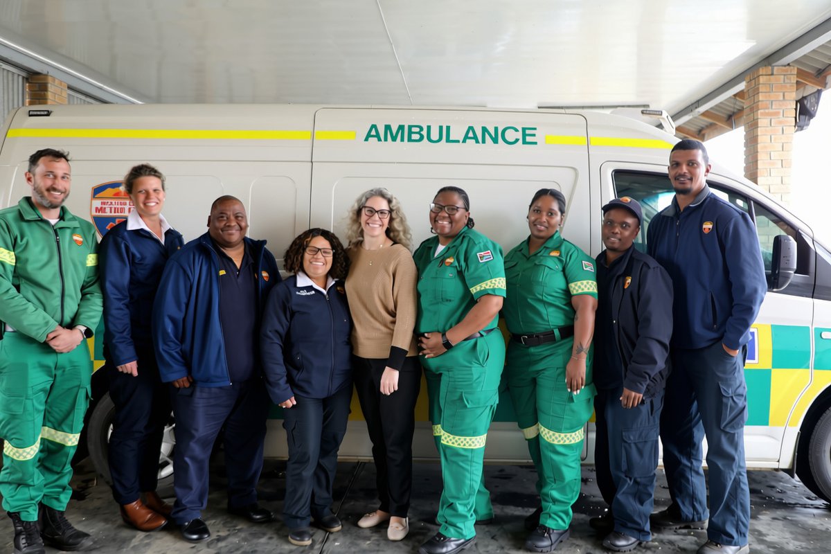 MireilleWenger's tweet photo. 🚑 Last week, I spent time with our Bredasdorp EMS team and heard more about the work they do each day.

Their resourcefulness and commitment to their community embody the very best of our first responders. I also came away with my own homework📚 

Thank you for all that you do💙 https://t.co/9fibevz5lo