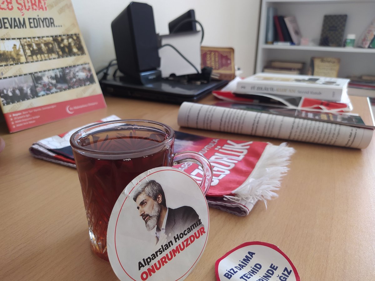 Sayme498030's tweet photo. @fhengellenemezz Zulüm bitene kadar buradayız biiznillah
 
#GönüllerBirOlsun https://t.co/CG2AtNpQS0