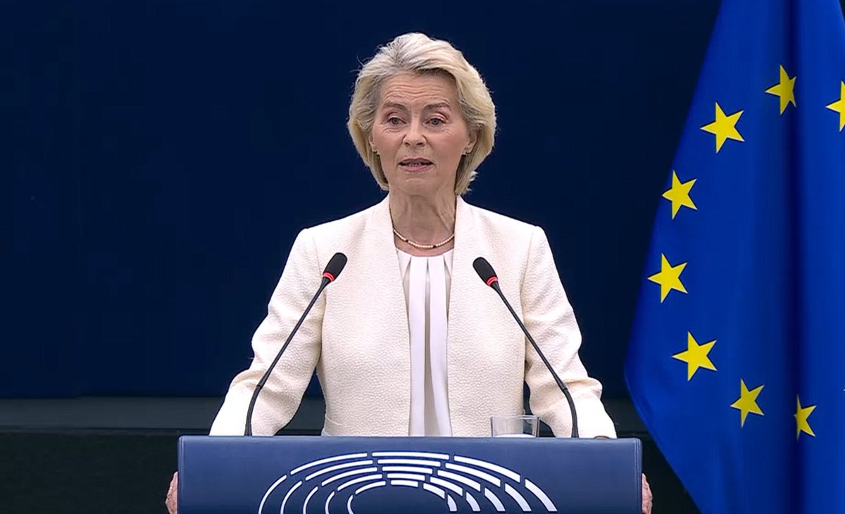 MCampomenosi's tweet photo. Il livello di retorica oggi a Strasburgo tocca vette mai esplorate. Io sono molto preoccupato e fareste bene a esserlo tutti.

La Commissione non solo non ammette i gravi errori commessi negli ultimi anni ma, al contrario, fa finta di nulla e si propone per risolvere i problemi che i suoi stessi Commissari hanno creato. Inoltre, Von der Leyen rivendica ruoli che, non solo per il buon senso, ma nemmeno secondo i trattati, non le spetterebbero.

Una cosa deve essere chiara: tutto questo accade a causa di Governi nazionali assolutamente consapevoli di questa deriva.

Le proposte della Commissione, anche le più dannose per l'industria, come l'estensione del #CBAM o l'#ETS2 votate ieri a Strasburgo sono approvate da Parlamentari Europei e Ministri (lato Consiglio), non passano solo perché le 'impone' Von der Leyen.

ps: a proposito di #CBAM ed #ETS2, percepisco imbarazzo tra alcuni amici che di solito non sono certo generosi con Bruxelles... Forse qualche partito italiano è pentito per il voto di ieri, ma non si può dire?