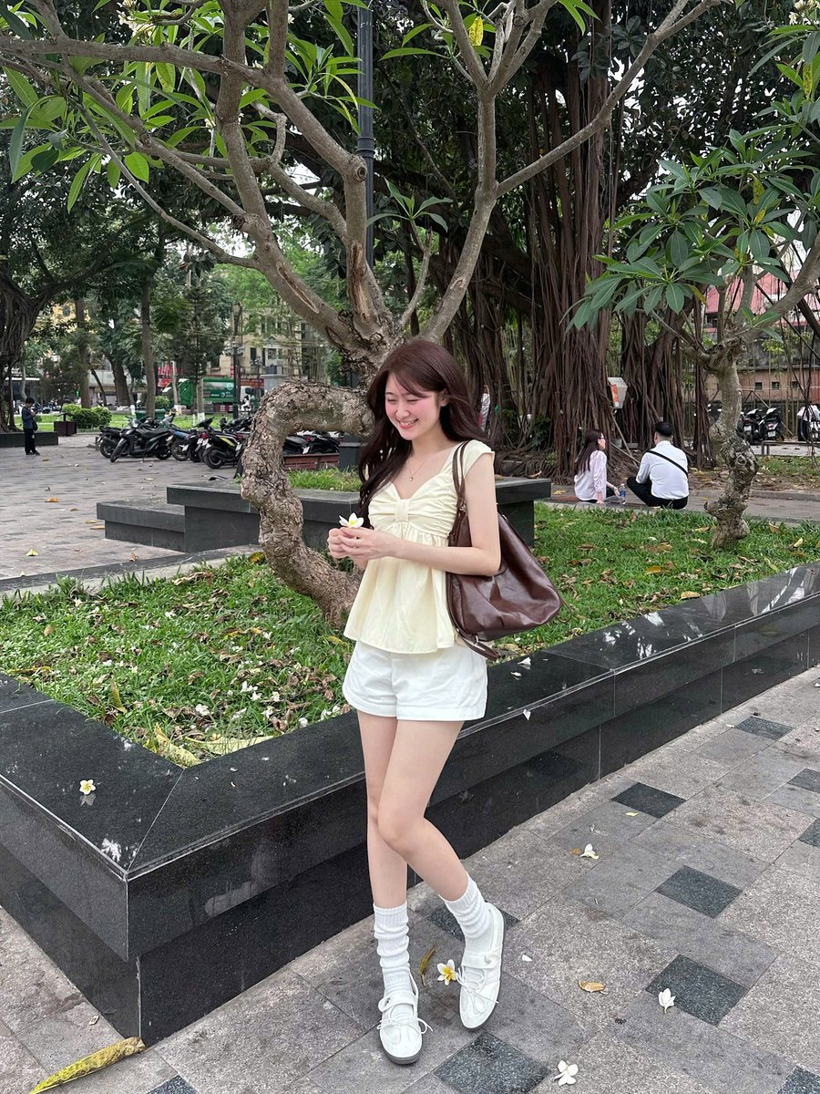 MelodieCal9li's tweet photo. Hello, lovely soul 💫 Always keep in mind that you are enough, and you’ve always been. Believe it. 🔥
voOmQFm https://t.co/sucuaNMDs9