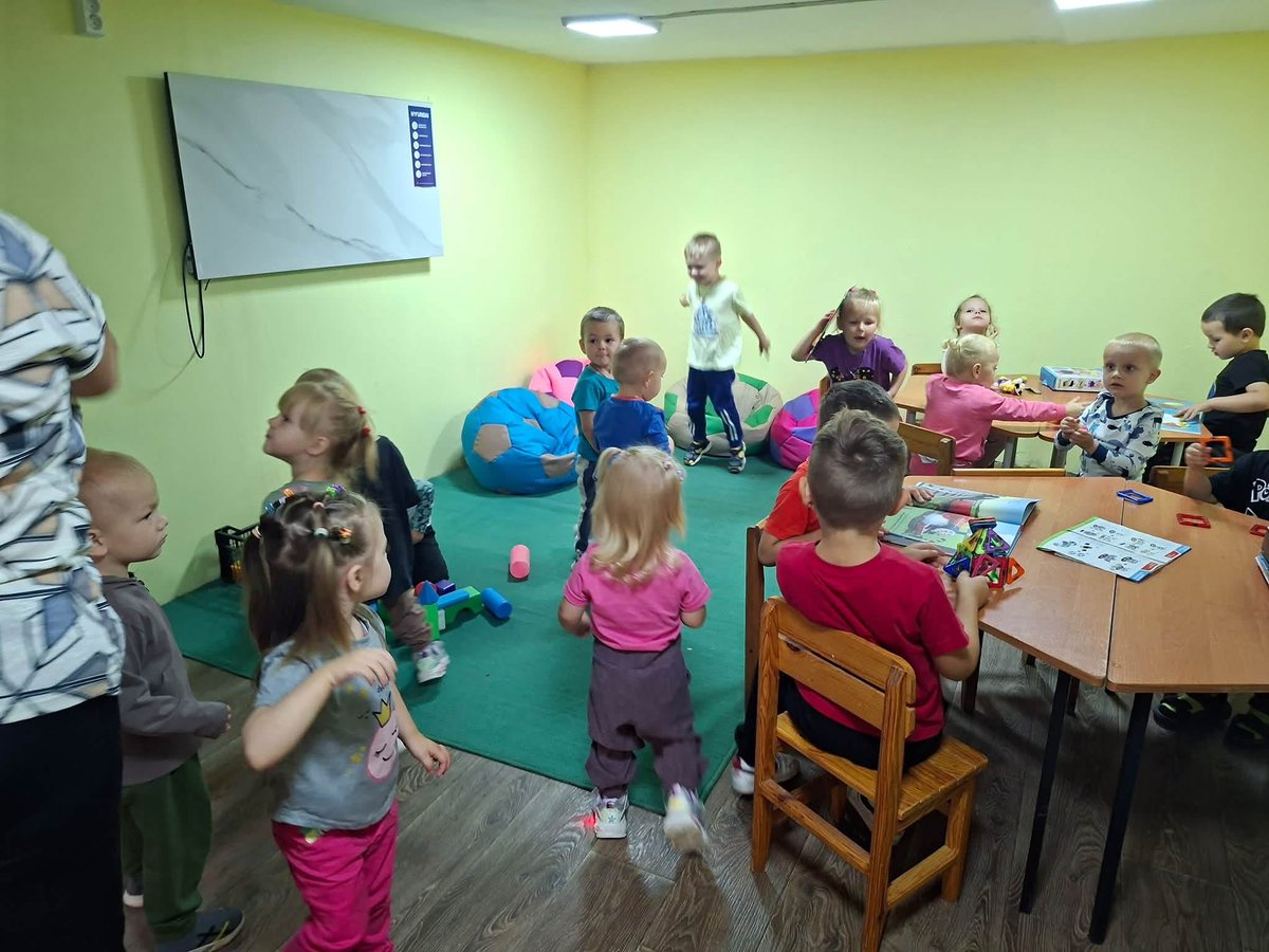 FreeangelsWorld's tweet photo. Kalynonka kindergarten in Chernihiv: a former cellar is now a real shelter. Children play, read English books from Be Book, feel safe during alerts. The community started the work. We helped. Child Care Ukraine funded it. Now it's not a basement — it's where childhood continues. https://t.co/eKKUo4CTkO