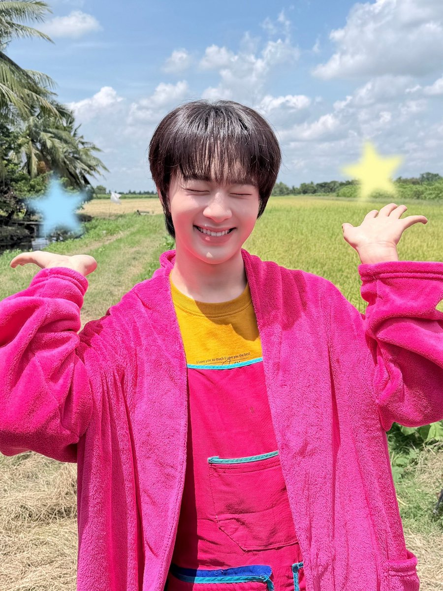 woainewofficial's tweet photo. มนต์รัก Q5 มาพร้อมความสดใสของบักน้อย 😸 สู้ ๆ นะคะ เป็นกำลังใจให้เต็มที่เล้ยยย 💪

HUG E LHEE Q5
#มนต์รักฮักอีหลีQ5

— @CwrNew ♡ #NuNew https://t.co/eSWVkB5h5L
