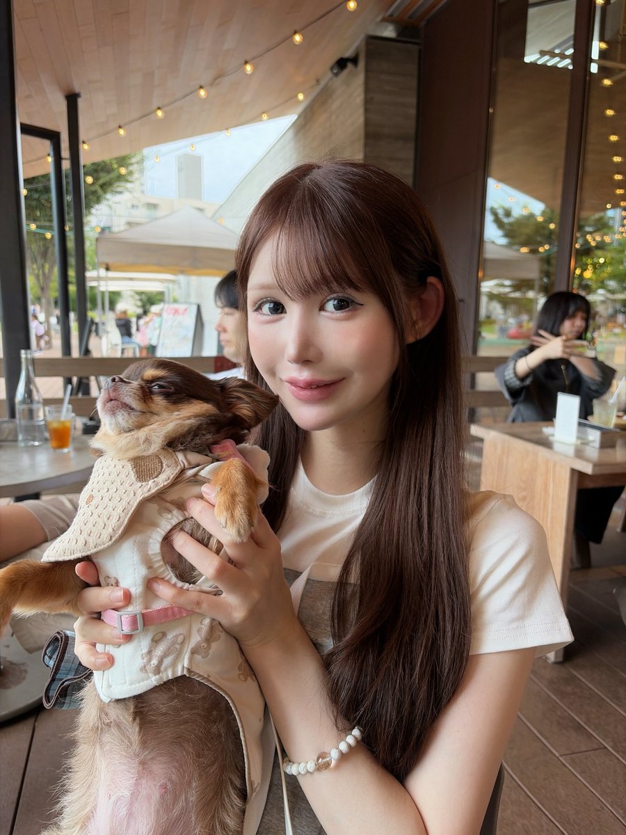 鼻フル4ヶ月経過♡
斜めから見た時の鼻が大好き😽
正面も段々シュッとしてきてまだ変化ありそうです♡
オーダー通りのデザインにしてくれて本当に神です✨
FINT産❕初手術ここに決めて良かったです(*´`) https://t.co/qZv08tkhQg