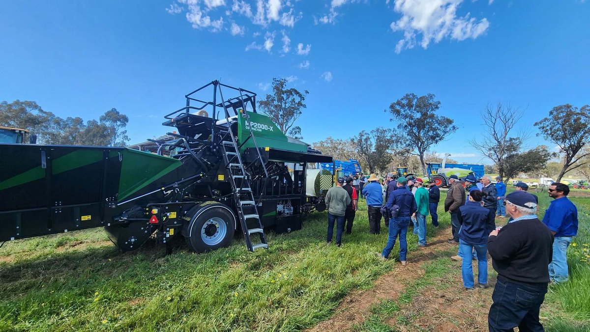 AusFodder's tweet photo. Big thanks to our sponsors of Grass In Stock - Stockinbingal! Your support made this hands-on learning day possible 🌾 #GrassInStock https://t.co/Qt0iaS8VIr