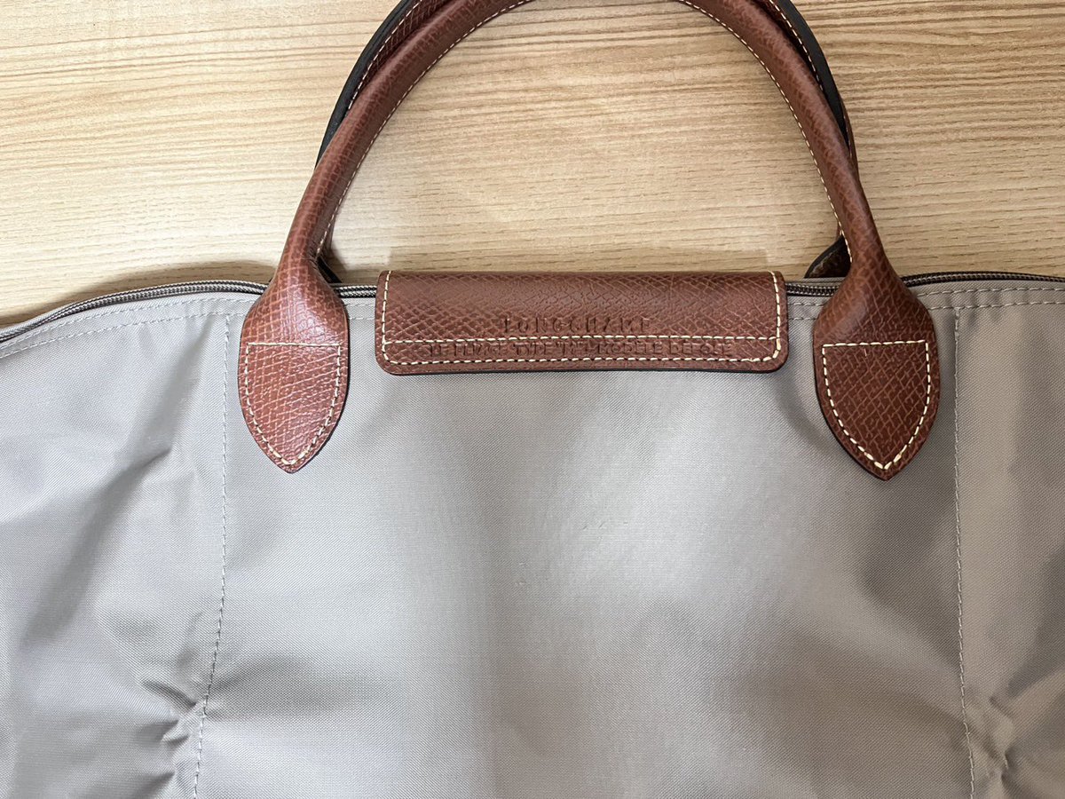 Lunar_studio_'s tweet photo. Le Pliage M short handle 2,560 : Grey color รวมส่ง ไม่มีตำหนิ มือ1 ไม่พอง ทักมาดูภาพเพิ่มเติม นัดรับศรีราชาได้ค่ะ 

☎️ สอบถามเพิ่มเติม สั่งซื้อ 𝗱𝗺 𝗼𝗿 𝗮𝗱𝗱 𝗟𝗶𝗻𝗲 @486gofwk  ได้เลยค่ะ 

#ส่งต่อ #กระเป๋า #longchampthailand #พร้อมส่ง #มือสองสภาพนางฟ้า https://t.co/SDa1J5kHM8