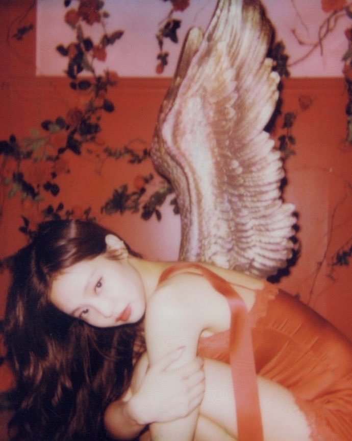 JENNIElte's tweet photo. FALLEN ANGEL https://t.co/xpzYbv4Wzi