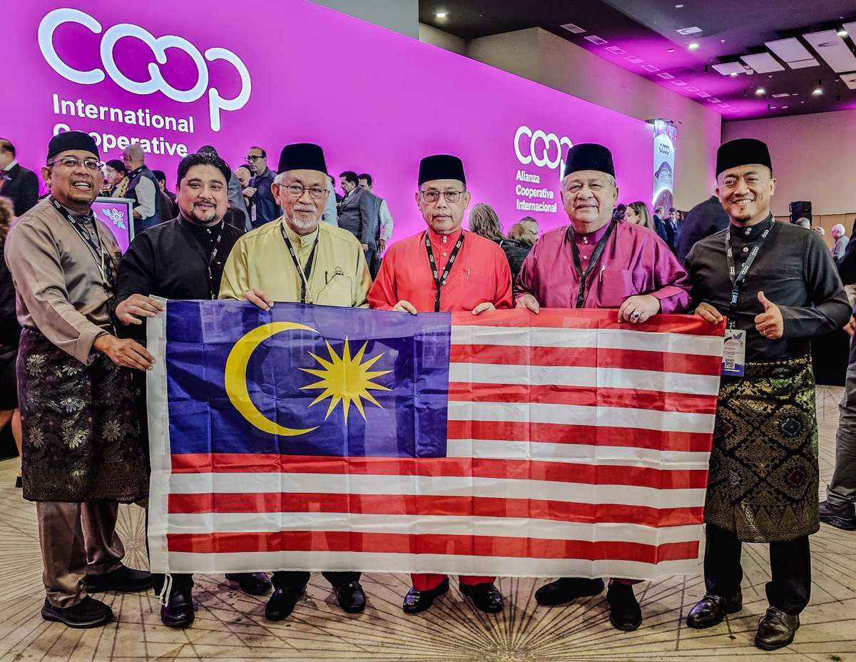 ANGKASACoop's tweet photo. 𝐏𝐑𝐄𝐒𝐈𝐃𝐄𝐍 𝐀𝐍𝐆𝐊𝐀𝐒𝐀 𝐃𝐈𝐏𝐈𝐋𝐈𝐇 𝐒𝐄𝐁𝐀𝐆𝐀𝐈 𝐀𝐇𝐋𝐈 𝐋𝐄𝐌𝐁𝐀𝐆𝐀 𝐈𝐍𝐓𝐄𝐑𝐍𝐀𝐓𝐈𝐎𝐍𝐀𝐋 𝐂𝐎𝐎𝐏𝐄𝐑𝐀𝐓𝐈𝐕𝐄 𝐀𝐋𝐋𝐈𝐀𝐍𝐂𝐄 (𝐈𝐂𝐀) , 𝐌𝐀𝐋𝐀𝐘𝐒𝐈𝐀 𝐊𝐄𝐊𝐀𝐋 𝐃𝐀𝐋𝐀𝐌 𝐊𝐄𝐏𝐈𝐌𝐏𝐈𝐍𝐀𝐍 𝐊𝐎𝐏𝐄𝐑𝐀𝐒𝐈 𝐆𝐋𝐎𝐁𝐀𝐋

https://t.co/x0fbCE1qA5 https://t.co/0OTdSJTpb4