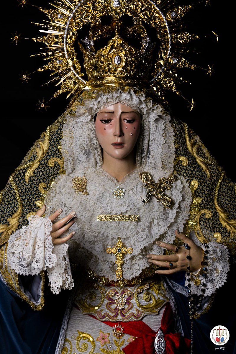 HdadlosDolores's tweet photo. Tras la celebración de los Cultos en su honor, se ha procedido al cambio de manto de María Santísima de los Dolores. 

La Imagen se encuentra ya sobre las andas de cara a la celebración del Rosario de la Aurora del 4 de Octubre.

📸 Javi Morales https://t.co/XokFW259ey