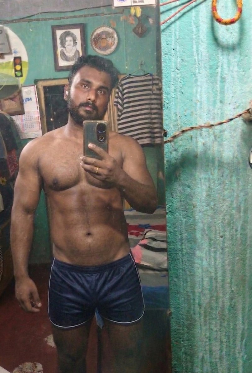 bin_somnath's tweet photo. Desi hunk boy 😎 https://t.co/7nscWTDaz5