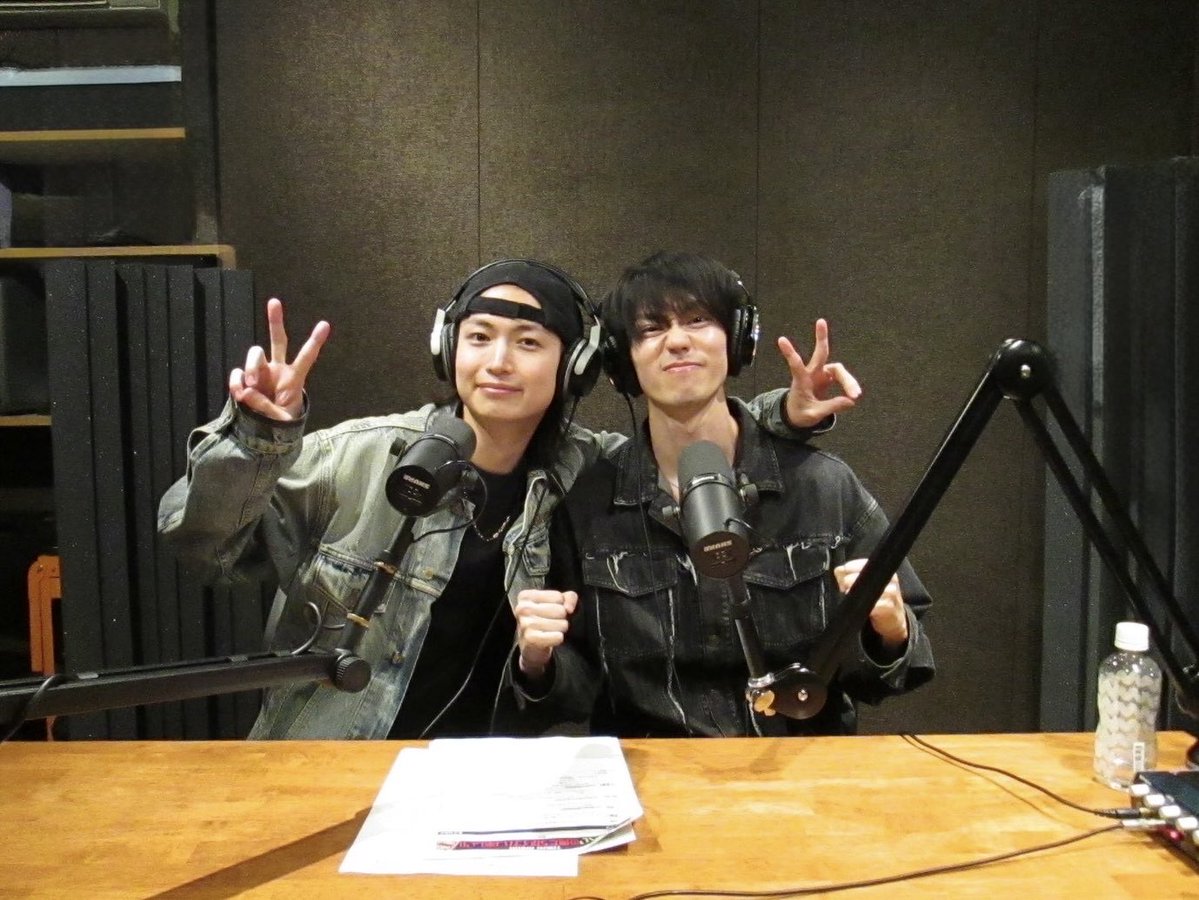 kouheihiguchi99's tweet photo. ついに！
東海ラジオでレギュラーラジオ番組が始まります！！！

毎週日曜日23：30〜です。
2人のホームのような場所になればいいなと思ってます。みんなのアイデアもください！一緒に作っていきましょう📻

10月4日〜宜しくお願いします！
@tsunahei929 https://t.co/BO8X5H9e9H