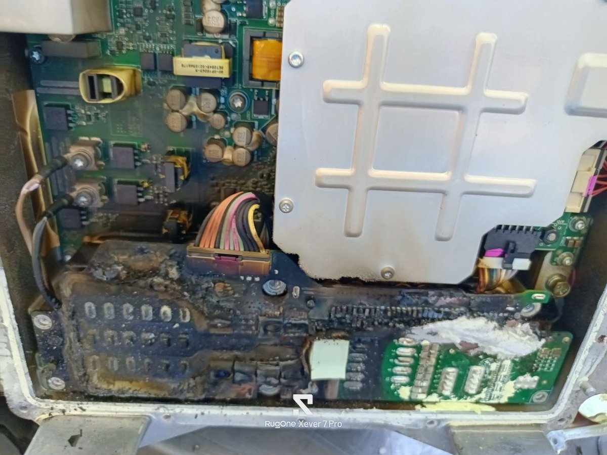 evclinic's tweet photo. This FIAT OBC should be recalled. Apparently, dangerous products in the EU are simply never recalled. Does every sample need to catch fire inside the OBC first? If this were a Tesla, Elon would be crucified at the Gigafactory, and every EU newspaper would be dragging Tesla through the mud for months.

#doublestandards

https://t.co/Tg7A6Bubv6