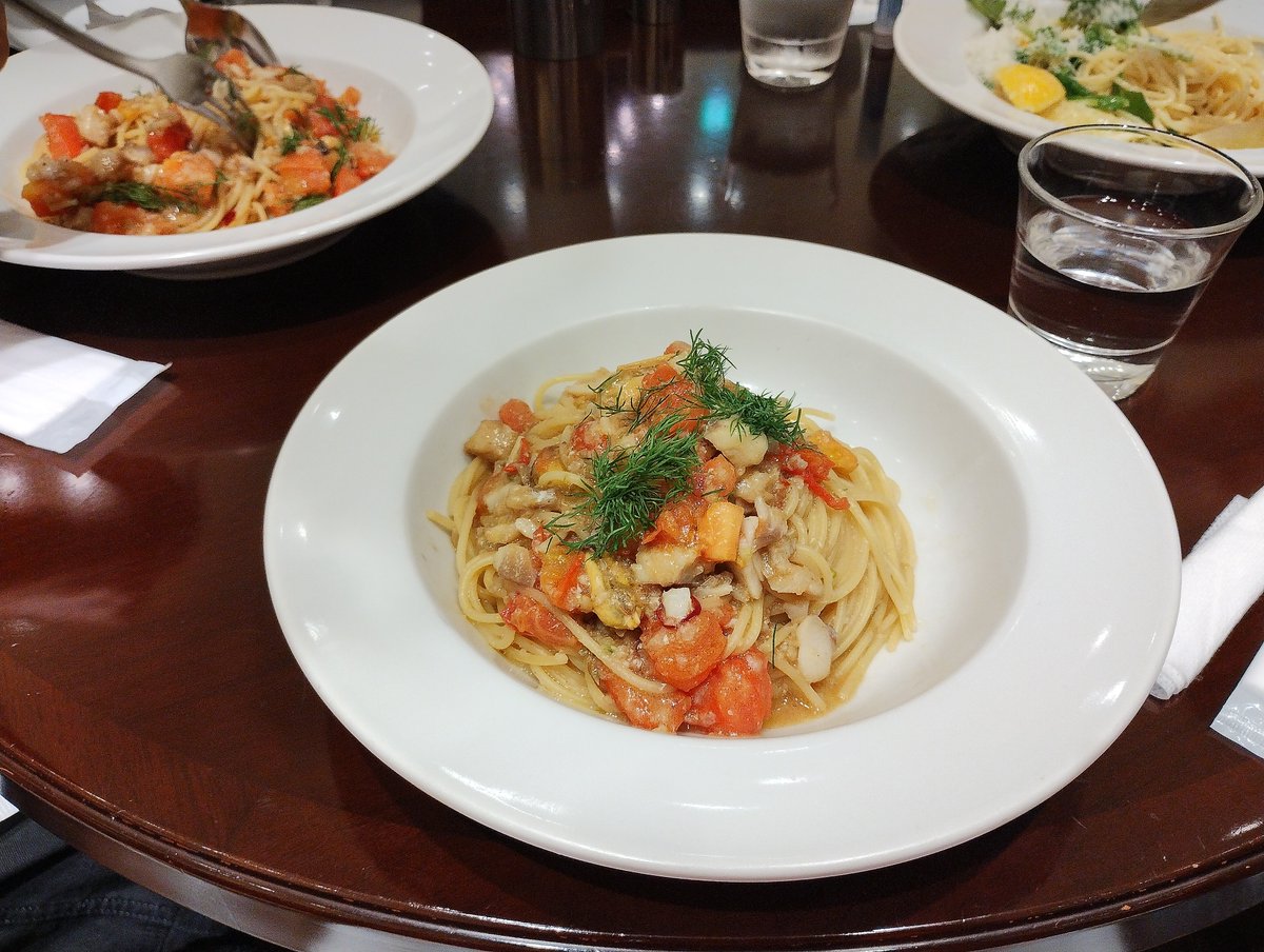 bigrock0010's tweet photo. 9/6ミッドタウンのHARBSランチ https://t.co/XraRefrxc0