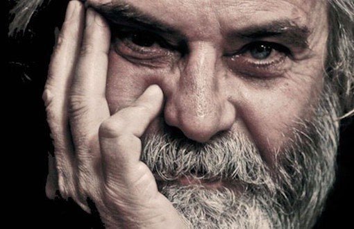GrupYorumX__'s tweet photo. Aydın olma misyonunu yerine getirmeye çalışan, hayatı boyunca iktidarlar tarafından hedef alınan sanatçı dostumuz Tarık Akan'ı ölümünün 10. yılında sevgi ve saygı ile anıyoruz. https://t.co/zAmM8UO9DH
