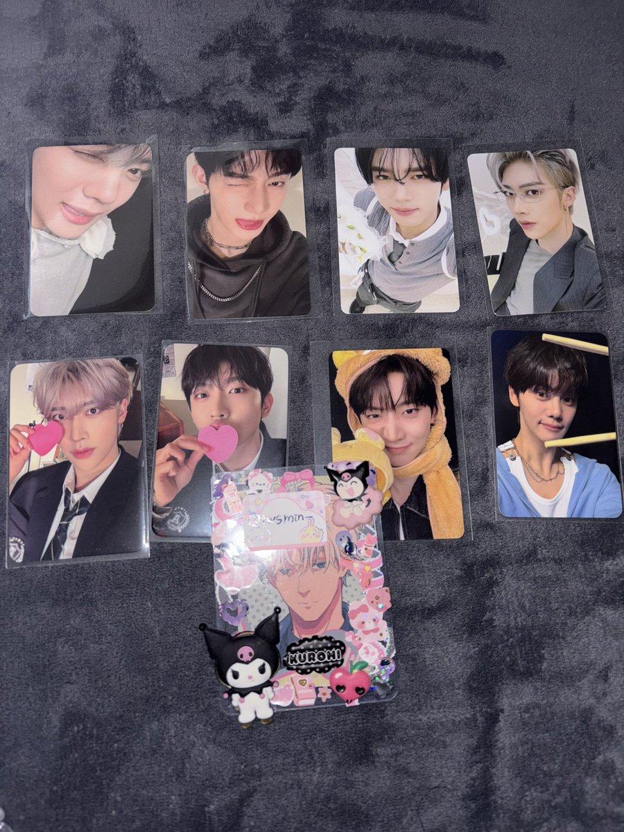 twsmin__'s tweet photo. @217_ive_love 検索より失礼します🙇‍♀️
こちら所持しておりますが買取して頂けるものはございますか？
メルカリより多少レート⬇️可能です🙆‍♀️
ご検討お願いいたします🙏 https://t.co/jrUJWHQa7x
