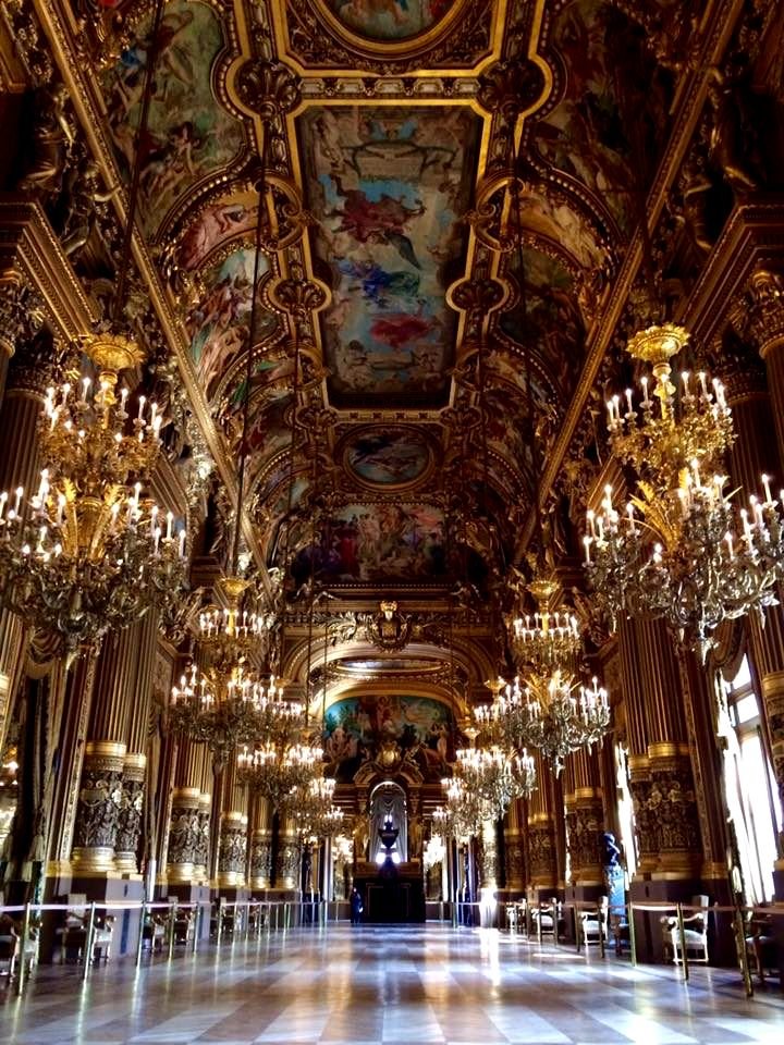 trendlmneverdie's tweet photo. ✳️ช่วง Fun Fact จากป้าเทรน✳️​

งาน Celebrate Coco Mademoiselle สถานที่จัดงานคือ Palais Garnier (ปาเลส์ การ์นีเยร์) หรือโรงอุปรากรเก่าแก่กรุงปารีส ประเทศฝรั่งเศส ซึ้งสร้างขึ้นในศตวรรษที่ 19 เปิดใช้งานในปี 1875 และเป็นสถานที่​ที่หลายแบรนด์​เลือกใช้ในการจัดงาน

เมื่อวานลีน่าหมิวและทีมวานได้ผ่านไปถ่ายรูปกันมาด้วยค่ะ ทุกคนมาติดตามงานวันนี้ไปด้วยกันนะคะ Private Event ไม่ทราบเวลาที่แน่นอนค่ะ ถ้ามีสื่อลงรูปช่วยกันมุงด้วยน๊า 😍

#CrushAbsolu
#CocoMademoiselle
#CHANELFragrance
#ลีน่าหมิว #LenaMiu

Cr: https://t.co/AvI1cniOSv