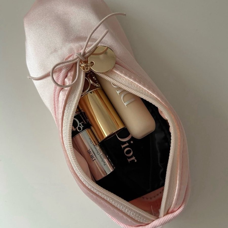 bellusinfo's tweet photo. 🎀COQUETTE GIRLIES, LIAT INI!!🎀

Pointte Ballet Shoes ini gemes banget, bentuk ballet shoes-nya lucu dan super aesthetic🎀✨ https://t.co/0zSuK1ILQh
