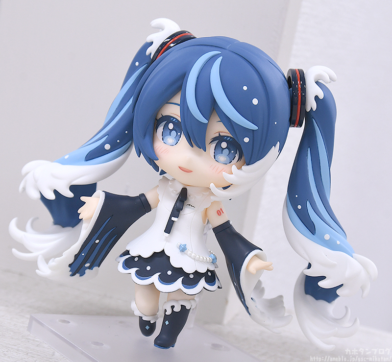 gsc_kahotan's tweet photo. 📝　新商品ブログ　📝

「ねんどろいど 初音ミク 葛飾北斎コラボVer.(#Rella)」をご紹介
📖https://t.co/isynQrcJJq

9月17日（木）お昼頃よりご予約開始予定です🌊
とってもかわいい〈グッスマ公式ショップ特典〉の詳細は記事内にて✨️
#初音ミク #葛飾北斎 #ねんどろいど https://t.co/S8vVFLE8mU