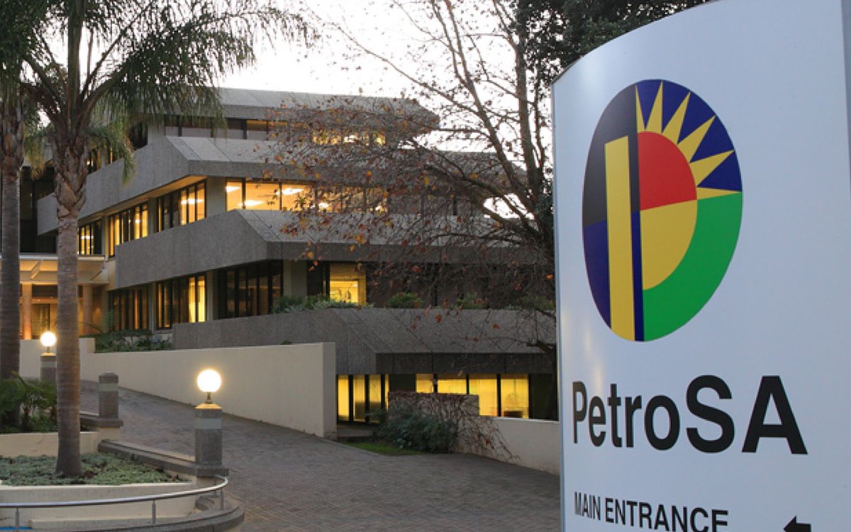 southafricandly's tweet photo. State-owned PetroSA is facing a liquidation application over an alleged R600 million unpaid fuel bill.

Supplier Nako Energy has approached the courts, claiming PetroSA has failed to settle the debt despite previously acknowledging liability. https://t.co/VWnlTFjiW9