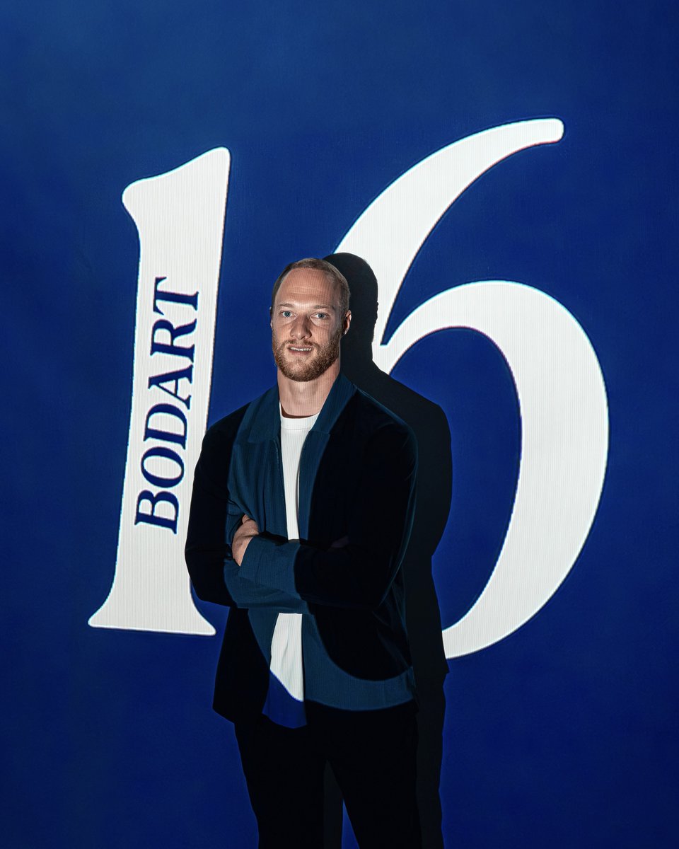 ActuL1_'s tweet photo. 🚨 OFFICIEL !!! ARNAUD BODART 🇧🇪 SIGNE AU HAVRE AC ! 🧤🩵💙

Le gardien belge arrive en provenance du LOSC en tant que joker médical suite à la blessure de Lionel Mpasi 🇨🇩.

📸 @HAC_Foot https://t.co/Gv0U0RWJ9N
