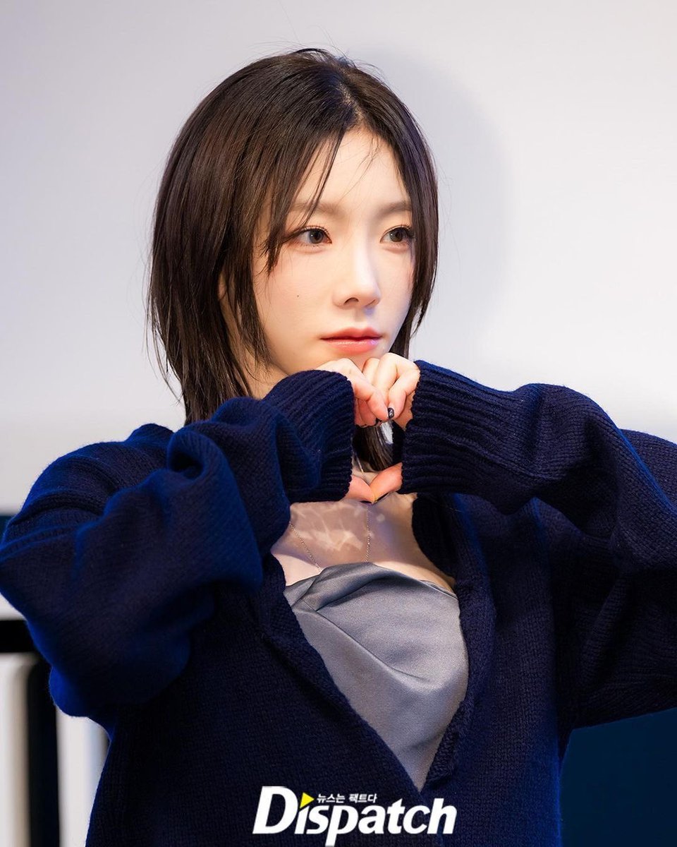 dduoeo's tweet photo. 나진짜이날개좋아함🫰🏻🫰🏻🫰🏻💕 https://t.co/LbxrUOpW0k