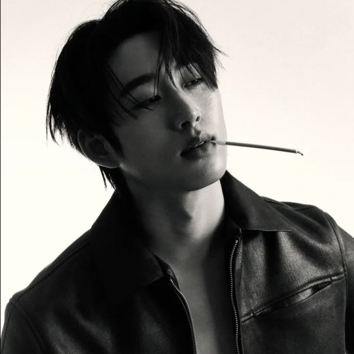 romemoklin's tweet photo. ঌ Drawn to the flames (of Rome) 🔞
A mysterious omega visiting Rome's bar catches his attention.
It turns out, some Moths aren't afraid of getting burnt by the flame.
ঌ MafiaBoss×Assassin, one-shot, 3k, Completed, read the tags!
#RomeMoth
#WilliamEst
#YouManiacSeries https://t.co/Rky0xEHZCx