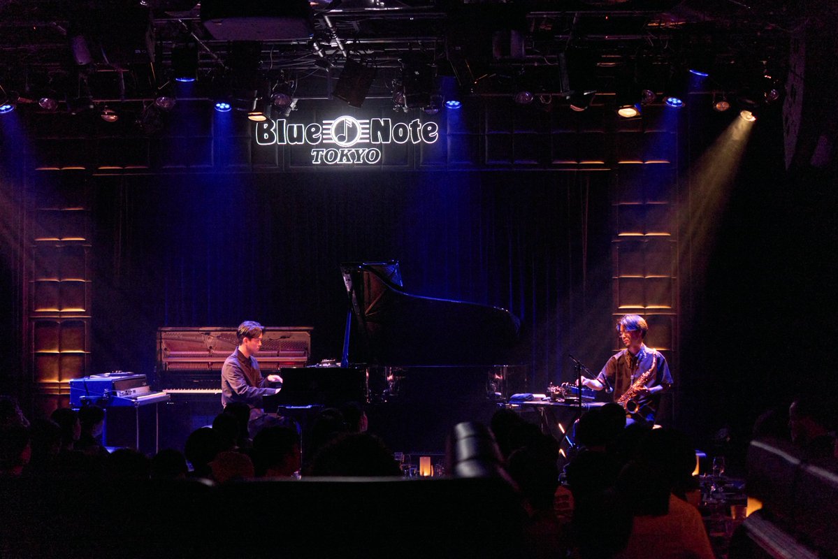 BlueNoteTokyo's tweet photo. 【LIVE PHOTO】
AYATAKE EZAKI
2026 Japan Tour - Tokyo
2026 8.28 fri., 8.29 sat.

▼Photo Gallery
https://t.co/hGBB4DN2yR 

@ayatalce @WONK_TOKYO @keimatsumaru https://t.co/rmFPyqFdsr