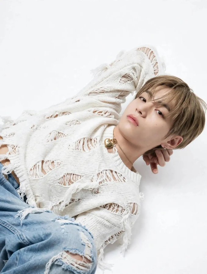 ur__KimTaehyung's tweet photo. #KimTaehyung https://t.co/ZpQYn5nVKK