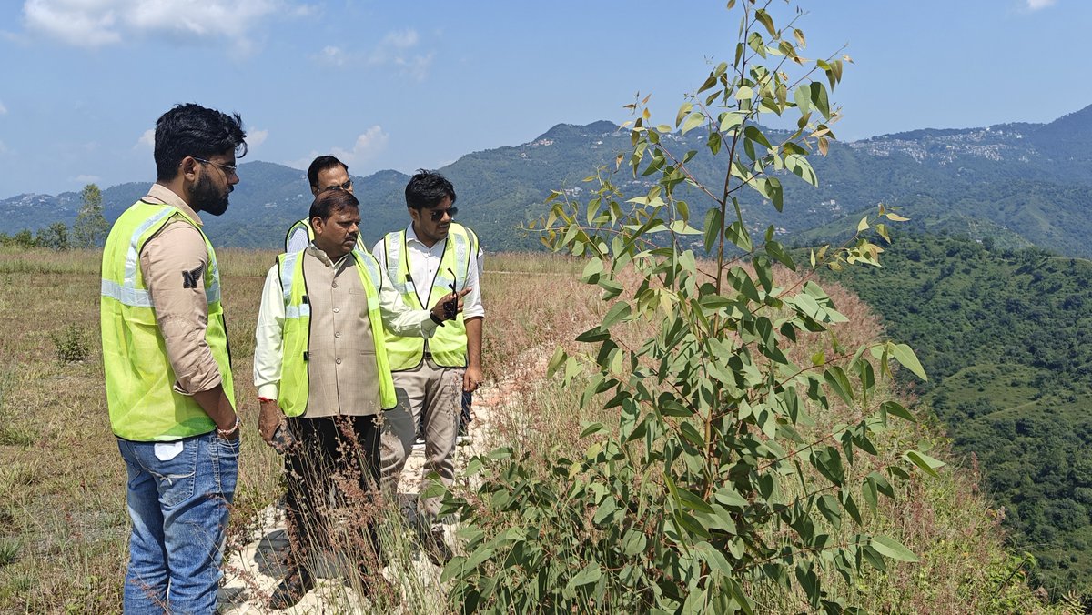 aaismlairport's tweet photo. ✈️ On 16 September 2026, a successful FOD Walk inspection was conducted at Shimla Airport to ensure safety, cleanliness and operational preparedness across the airside area. 🛫
@AAI_Official
@MoCA_GoI
@aaismlairport
@aaiRedNR
#FODWalk #AirportSafety https://t.co/QztKvI6HZe