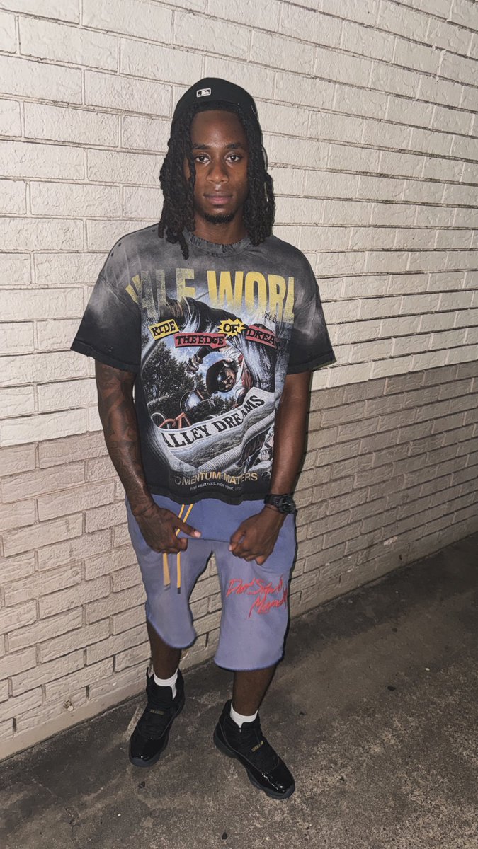 Only1Vamplivin's tweet photo. 🪓 https://t.co/4wE1CFO0nB
