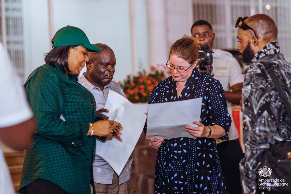 UKinDRC's tweet photo. 🇬🇧🤝🇨🇩
 Jeudi dernier, nous avons eu le plaisir d'accueillir les membres de la communauté britannique résidant à Kinshasa pour une rencontre spéciale avec notre nouvelle Ambassadrice, Zoë Ware.

Ce fut une excellente soirée de présentations, d'échanges et de réseautage.
#UKinDRC https://t.co/kfFoJD493q