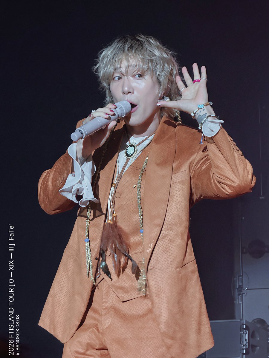 AJaejinjin's tweet photo. 26.08.08 FTISLAND HONGKI ‘FaTeinBANGKOK’ #ฮงกิ #이홍기 #HONGGI #HONGKI #FTISLAND #FT아일랜드 #FaTeinBANGKOK https://t.co/UQB2aocZE0