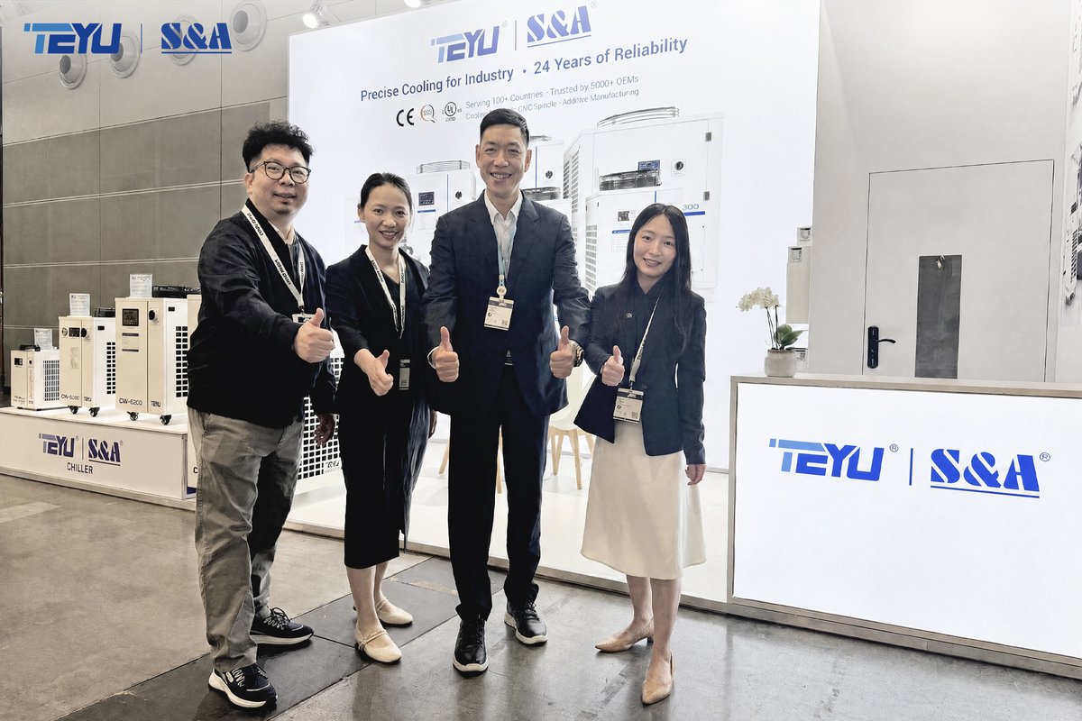 teyuchiller's tweet photo. 🤝 Great conversations are underway at #AMB2026 in #Stuttgart! 🇩🇪
TEYU Chiller team is exchanging ideas with visitors on #thermalmanagement for #laserprocessing, #CNC machining and #additivemanufacturing.
Visit us at Hall 8, Booth 8A52, Sep. 15–19 👋
https://t.co/Xs5PTBRGvB https://t.co/nPqvZ70iAH