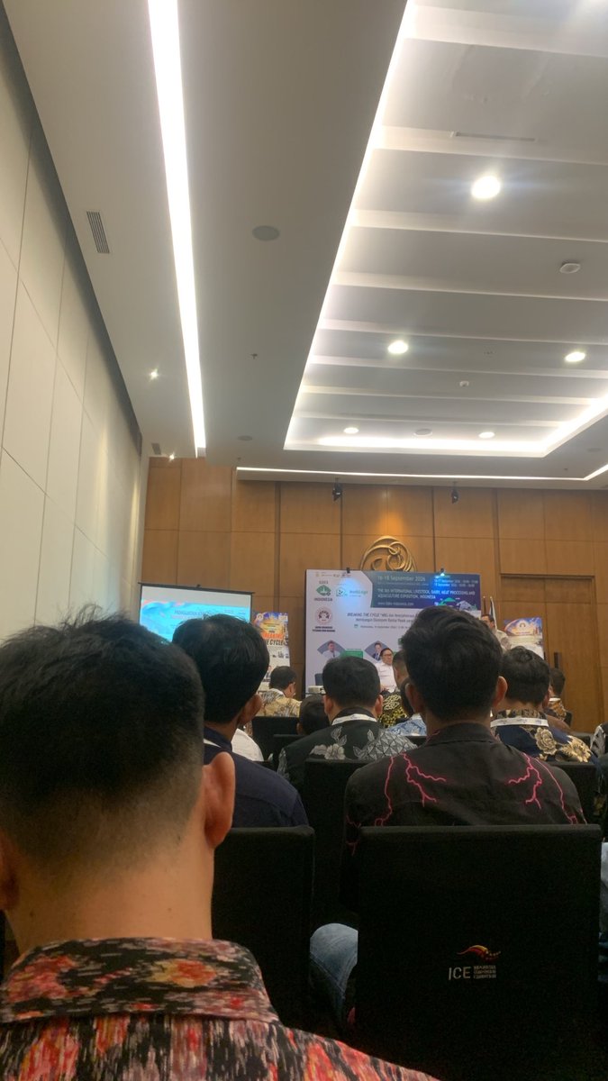 vibery_'s tweet photo. HAHHHH AK LAGI SEMINARRR…. KAGET😭😭😭 ngantuk bgt scroll x bentar lgsg lewat ini (beneran lgsg melek)😭😭😭 https://t.co/jWIsDtYQk2