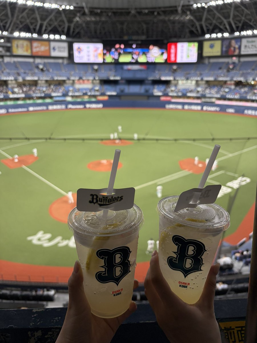 sanai3131's tweet photo. 昨日は社員6名で京セラドームへ野球観戦に行きました⚾️✨

オリックス vs ソフトバンク

オリックスは負けてしまいましたが、球場で見る野球は、やっぱり迫力が違いました！

みんなで応援して、美味しいご飯も食べて、楽しい時間を過ごせました⚾️

#野球観戦 #京セラドーム #オリックスバファローズ https://t.co/HotuA5ZHD9