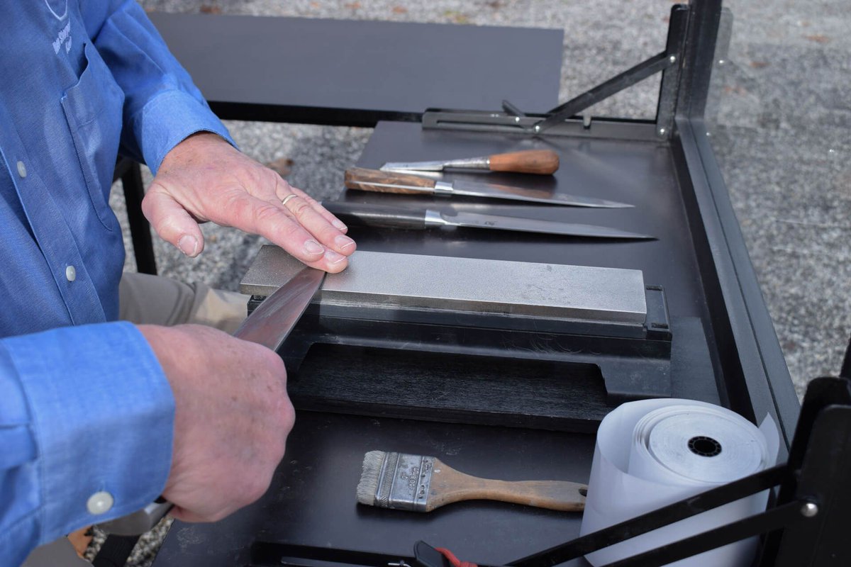 noon_sharpening's tweet photo. Sharpening @Heinen's Rocky River tomorrow, Thursday, September 17, 2026 10am-1pm.

Drop your items off for sharpening during the posted hours.  Pay for sharpening   We call or text you when your items are sharpened. All items are sharpened the same day.

https://t.co/Vt10QYqcip https://t.co/g1f8e6AZMh