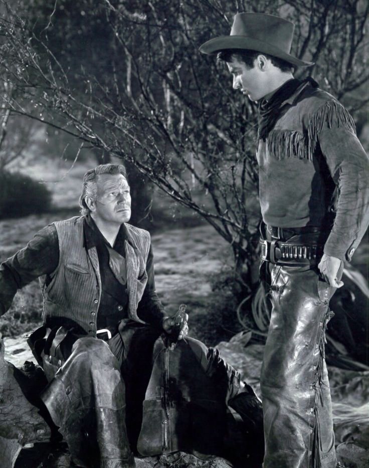 _ddoor_knobb_'s tweet photo. Watto lads, I just watched the terrifically entertaining "Red River" directed by one of my all time favs Howard Hawks. Starring John Wayne, &amp; Montgomery Clift in his screen debut!

Click the link to see my full review on Letterboxd!

https://t.co/tMEgoxTcnn

#MovieReview #filmtw https://t.co/aUTQTzxLbn
