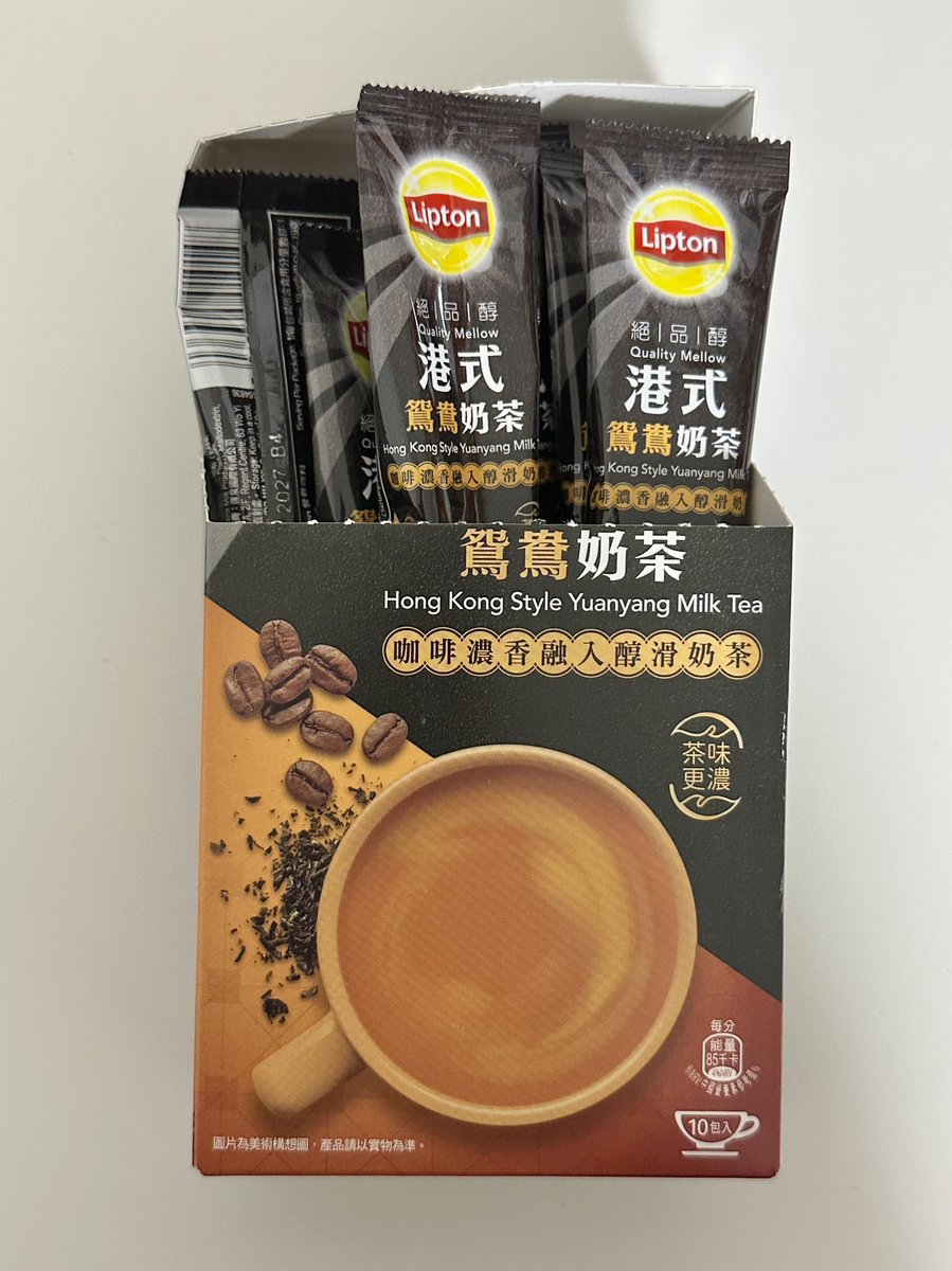 miles_sei's tweet photo. miletちゃんのお気に入りの香港式コーヒーミルクティー欲しい方いらっしゃいますか？
残りわずかです。
神奈川・東京公演でお渡しできます🙌🏻
欲しい方いましたら気軽にDMください〜😊 https://t.co/IgDznWcPmP
