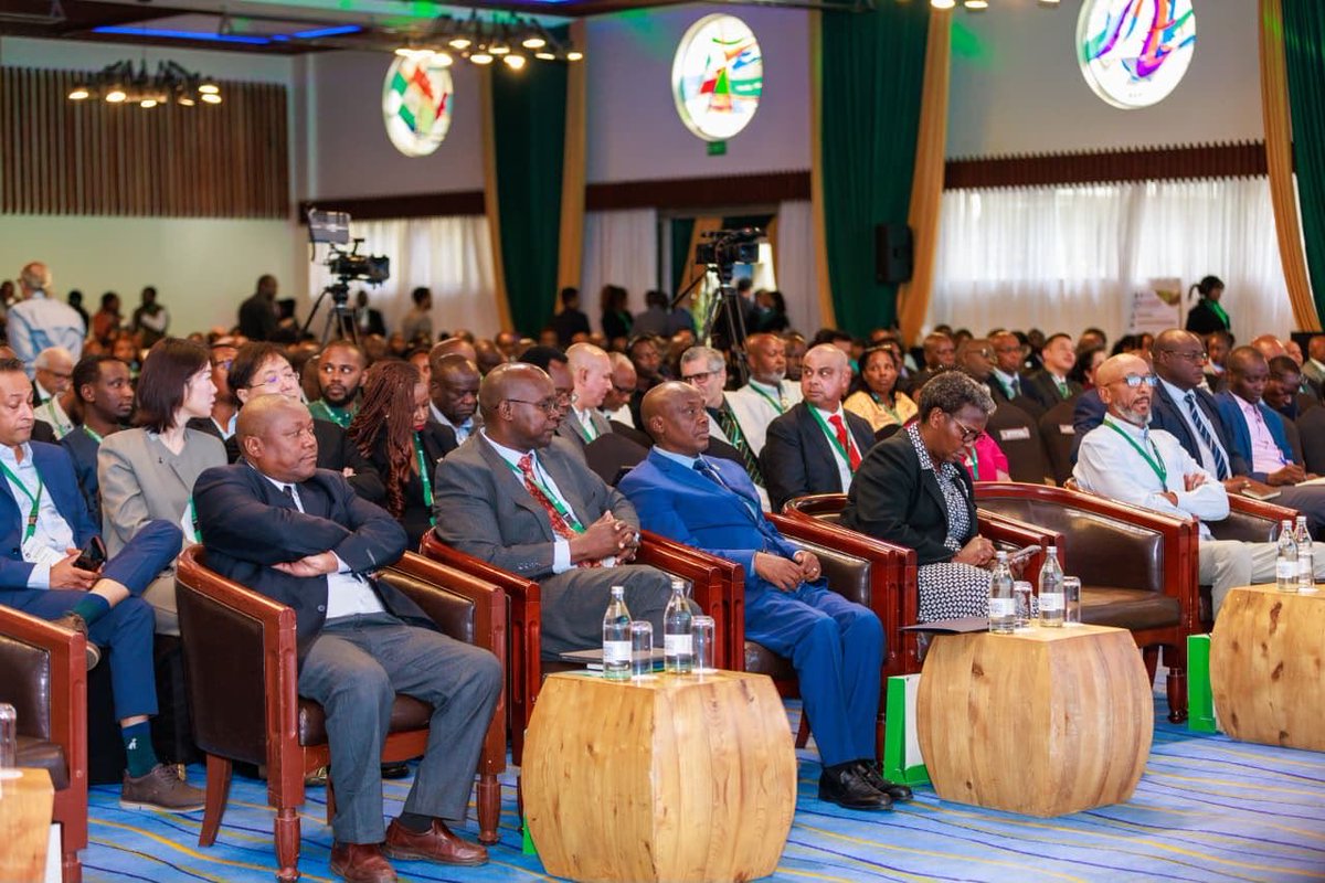 DrRonohpaul's tweet photo. @KTDAHoldingsLtd @KTDAFoundation @TechnopolisKE @TemecLtd @NCPB_KE @_KithureKindiki @AgriConnect4 @MomulTea https://t.co/u4uyPqIusy