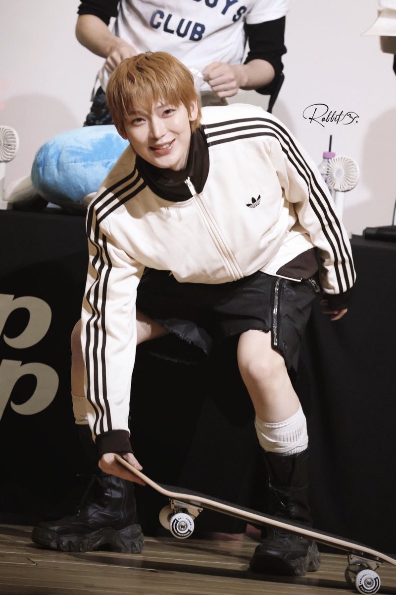 sunoo_flower's tweet photo. adidas × ソヌ 最強にかわいいコーデ爆誕したやん https://t.co/qSZuyL8zR7