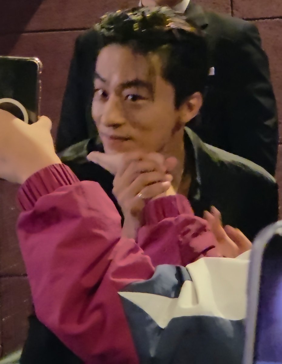 1598____'s tweet photo. 호열이바막입으신분 보고 충성해주심ㅋㅋ
커엽슨 https://t.co/K0hmdWdVSF
