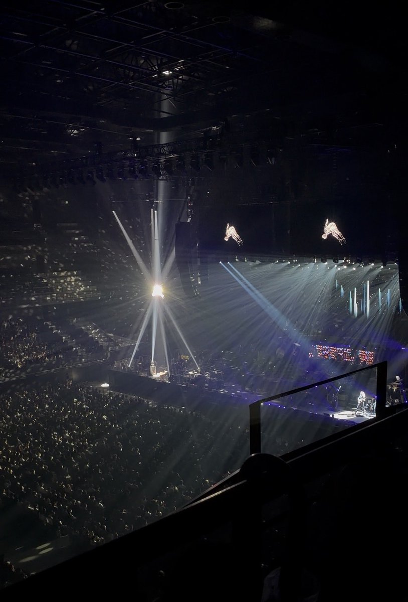 ic1_1ohm's tweet photo. 2026/9/16（水）ぴあアリーナMM
Hans Zimmer Live - The Next Level

さ　い　こ　う　！

そして
ミラーボールが大好物な私は
めちゃテンションあがった！
最高。生まれて初めて観た！ https://t.co/TRHAjbe7Bo